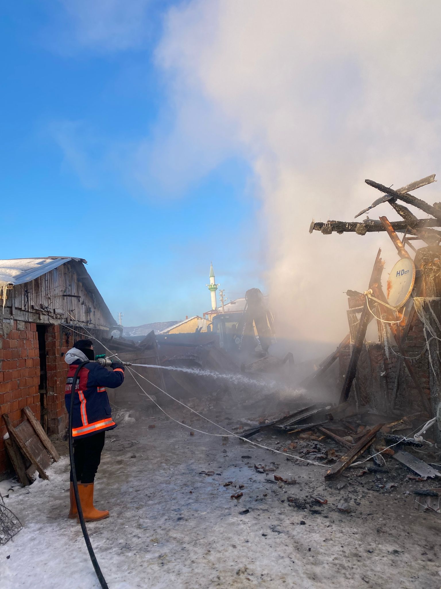 A A 20250225 37160414 37160412 B O L U D A E V D E C I K A N Y A N G I N D A 1 K I S I O L D U