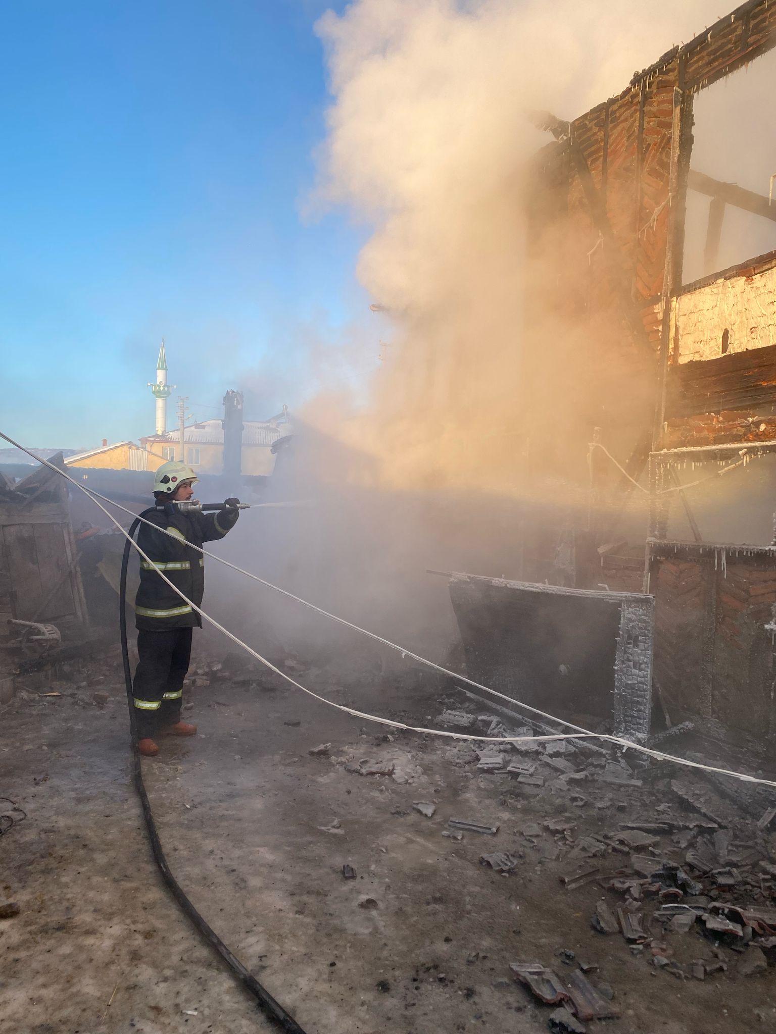 A A 20250225 37160414 37160413 B O L U D A E V D E C I K A N Y A N G I N D A 1 K I S I O L D U