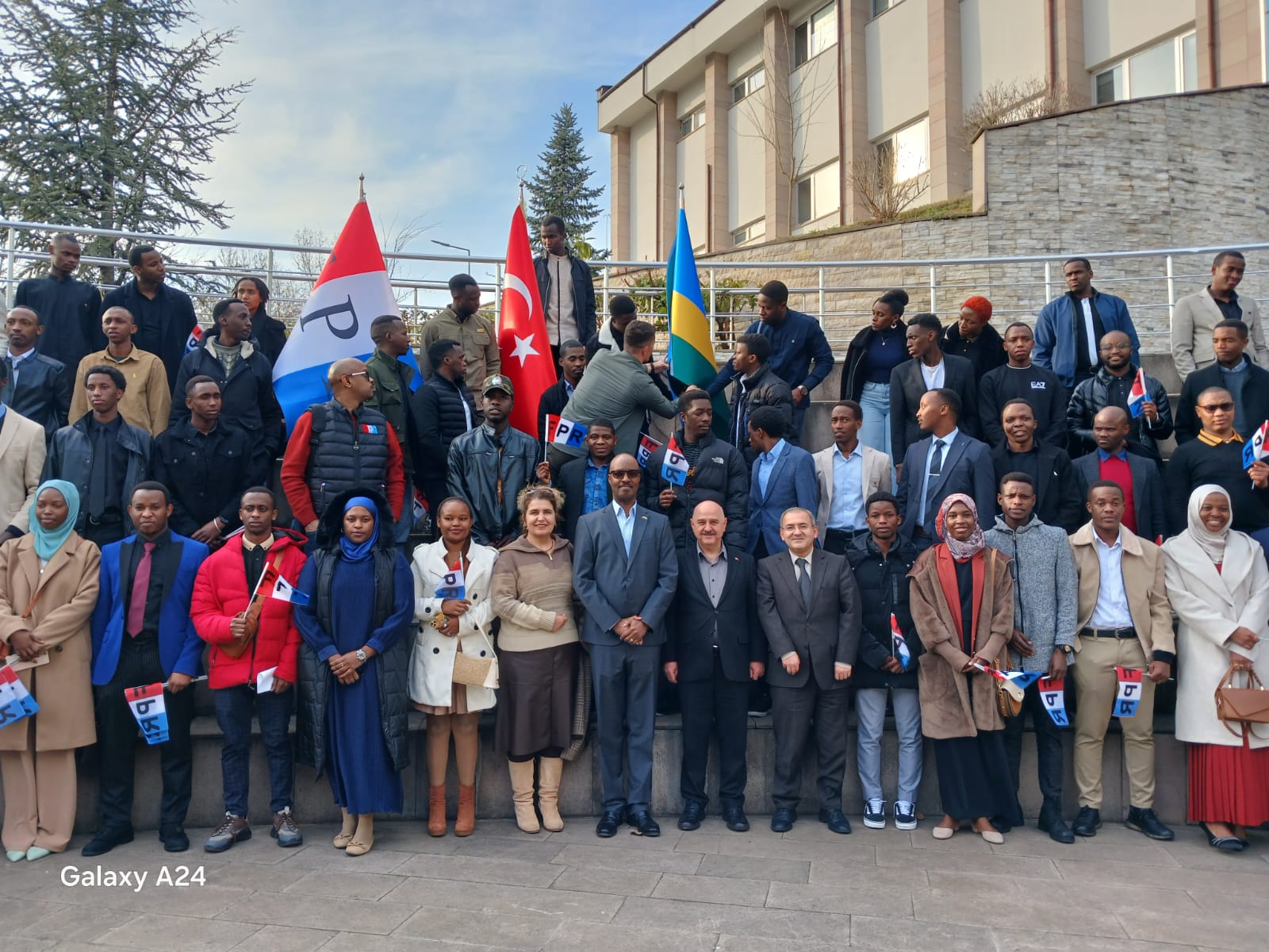 RUANDA VE TÜRKİYE ARASINDA DOSTANE İLİŞKİLER GÜÇLENİYOR
