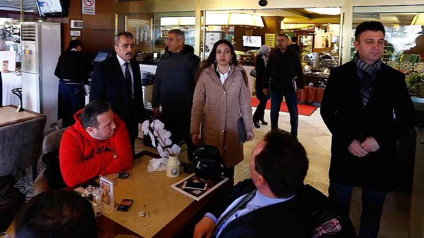 Thumbs B C D7195381238Bfee859646644009C04F4