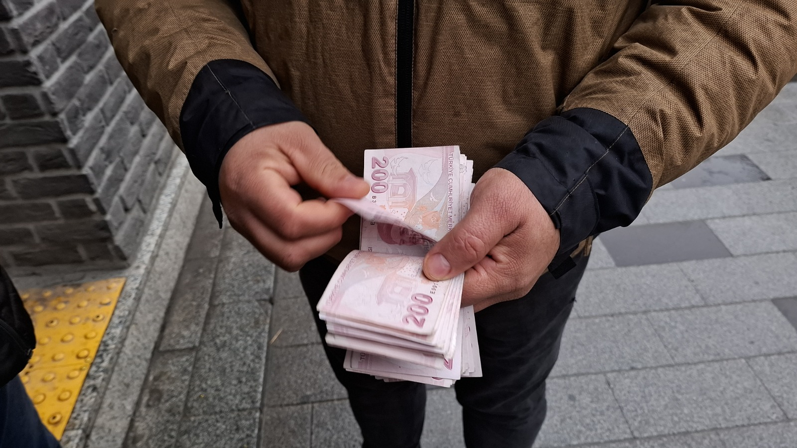 Whatsapp Image 2025 02 18 At 11.30.45 (2)