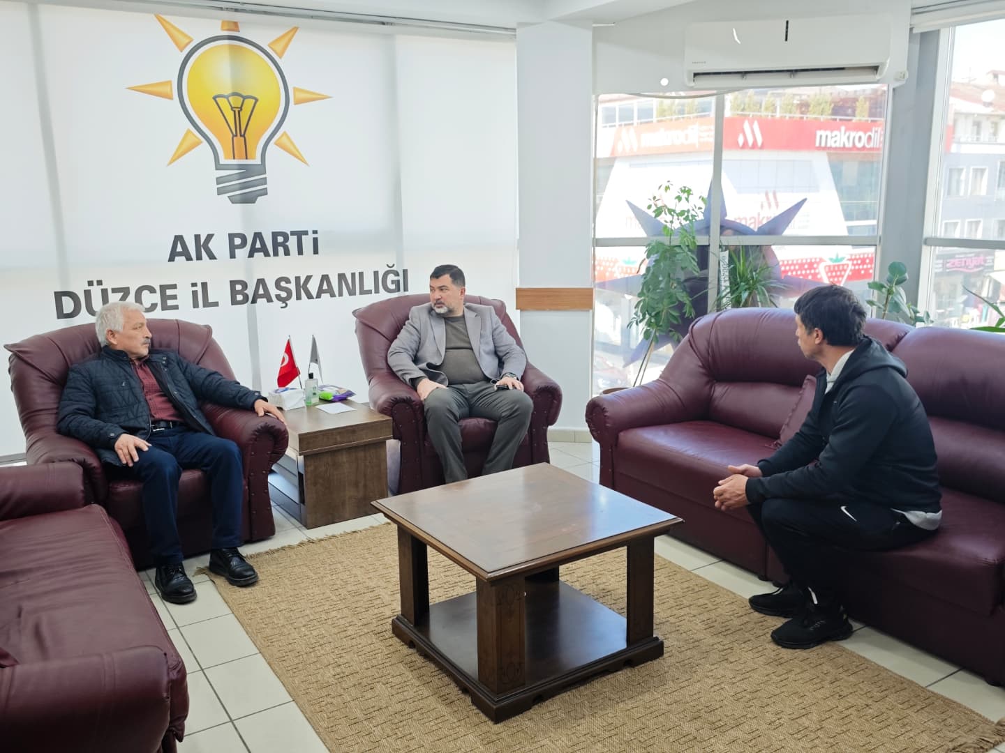 483048934 586023041103857 4082888057677304797 N