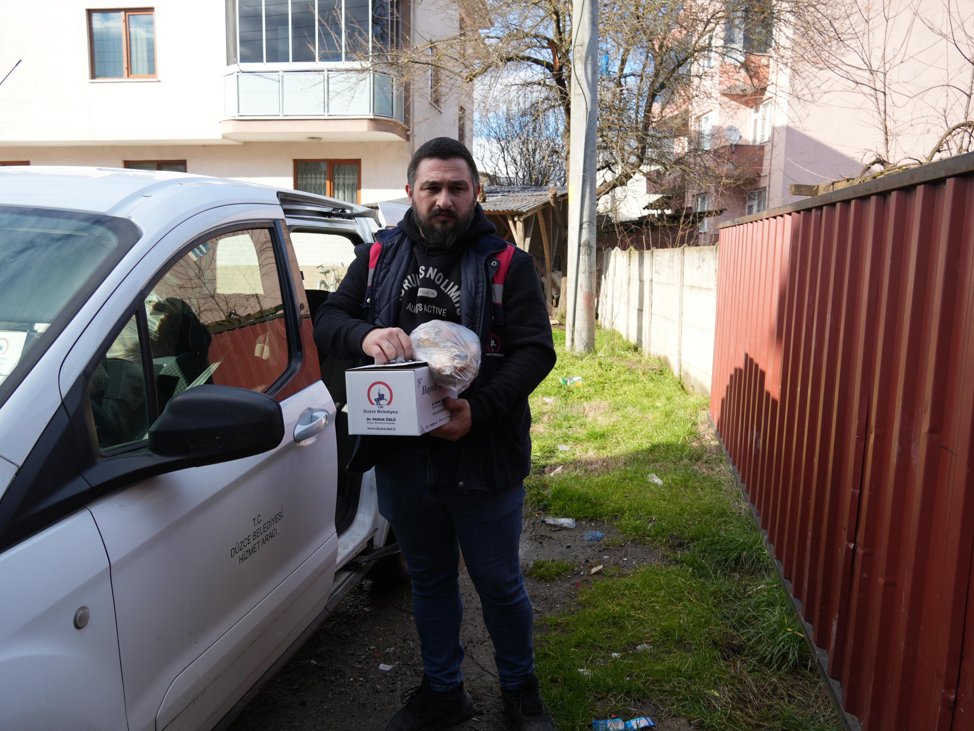 Iftar Yemeği Dağıtım (2)