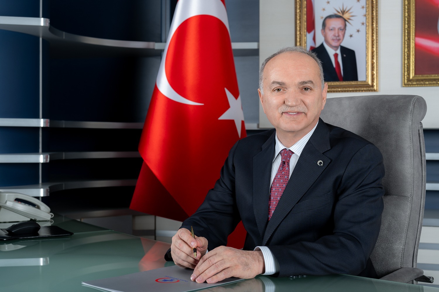 Başkan Dr. Faruk Özlü