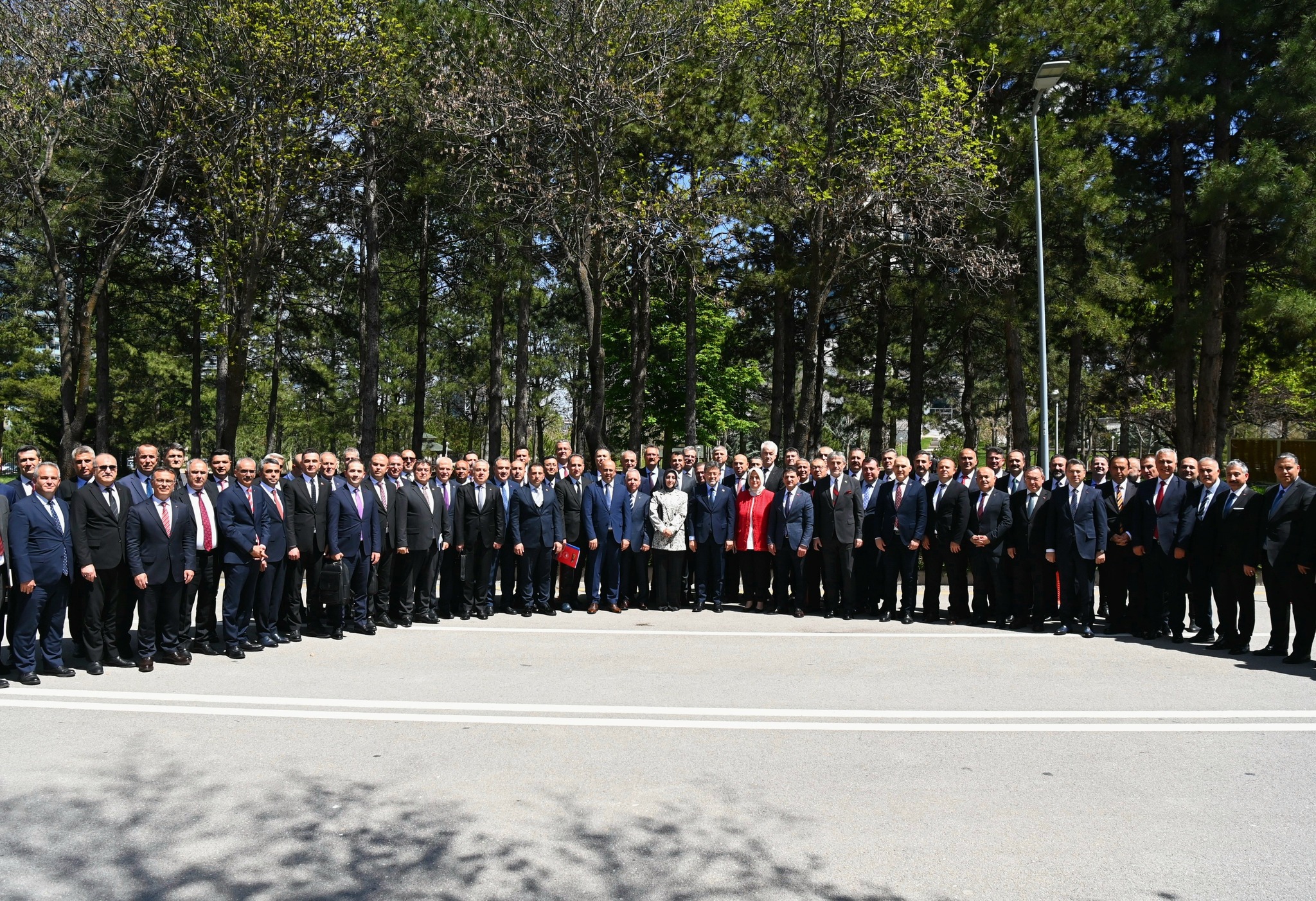 İ L6