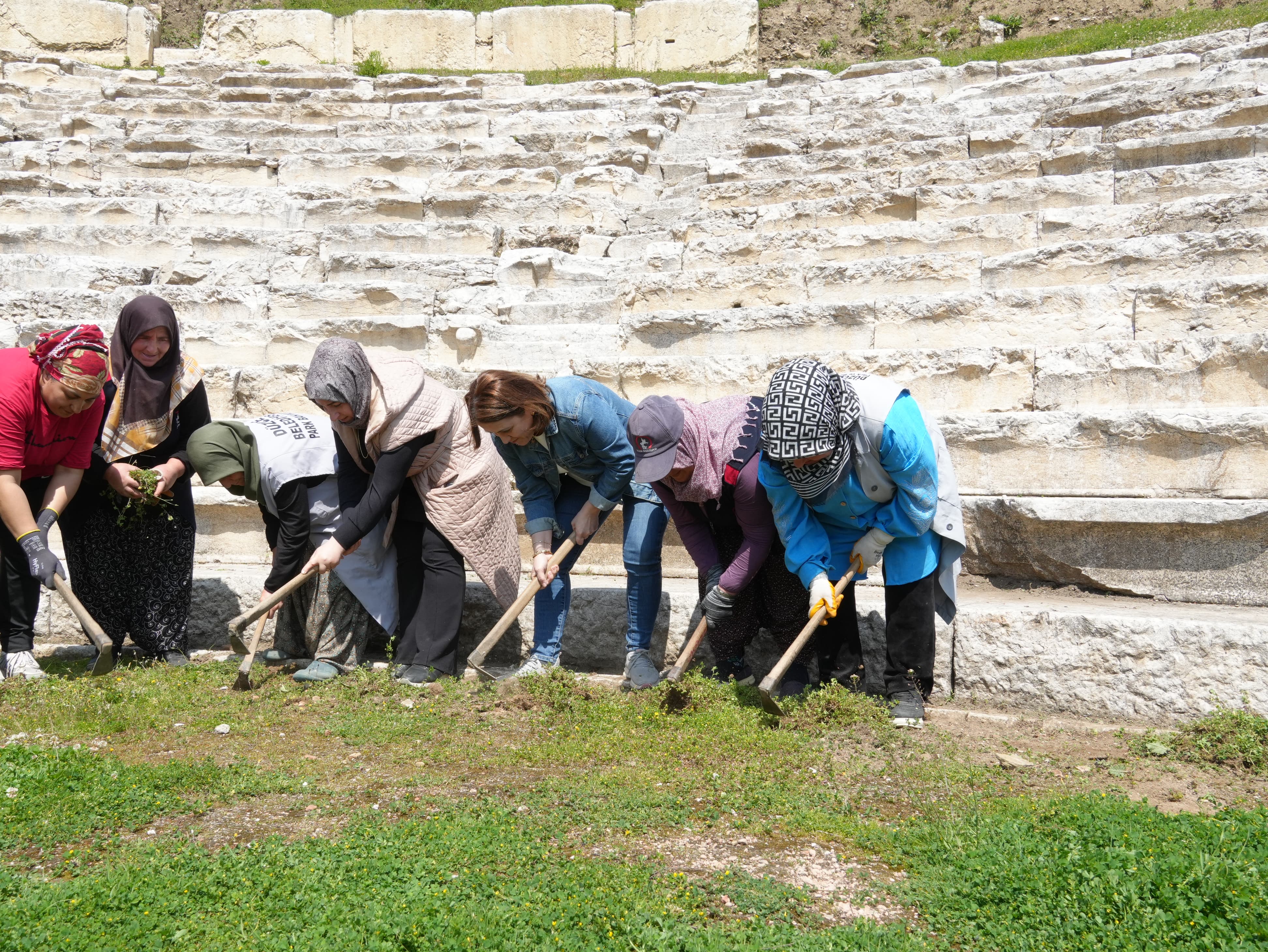 Park Bahçeler Kazı Destek (3)