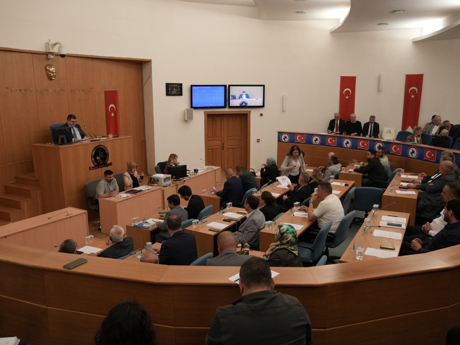 Meclis Toplantı (1)