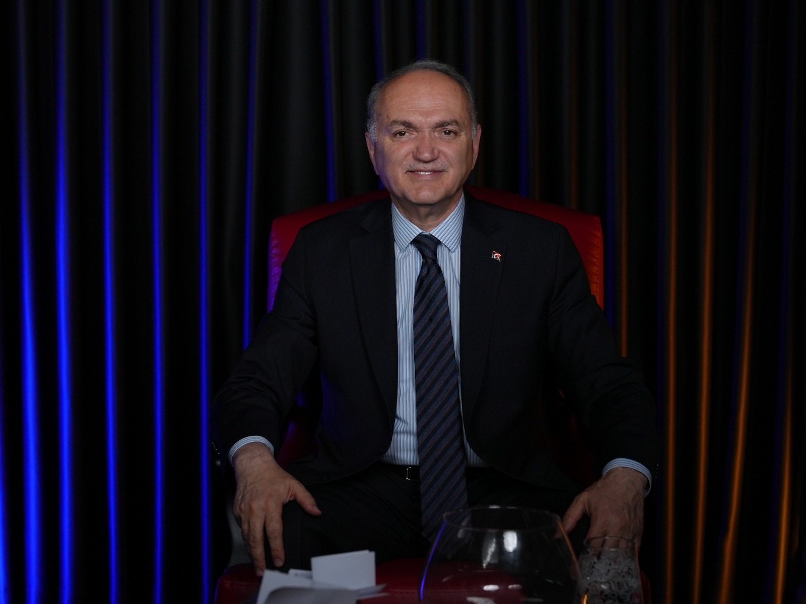 Başkana Sor1