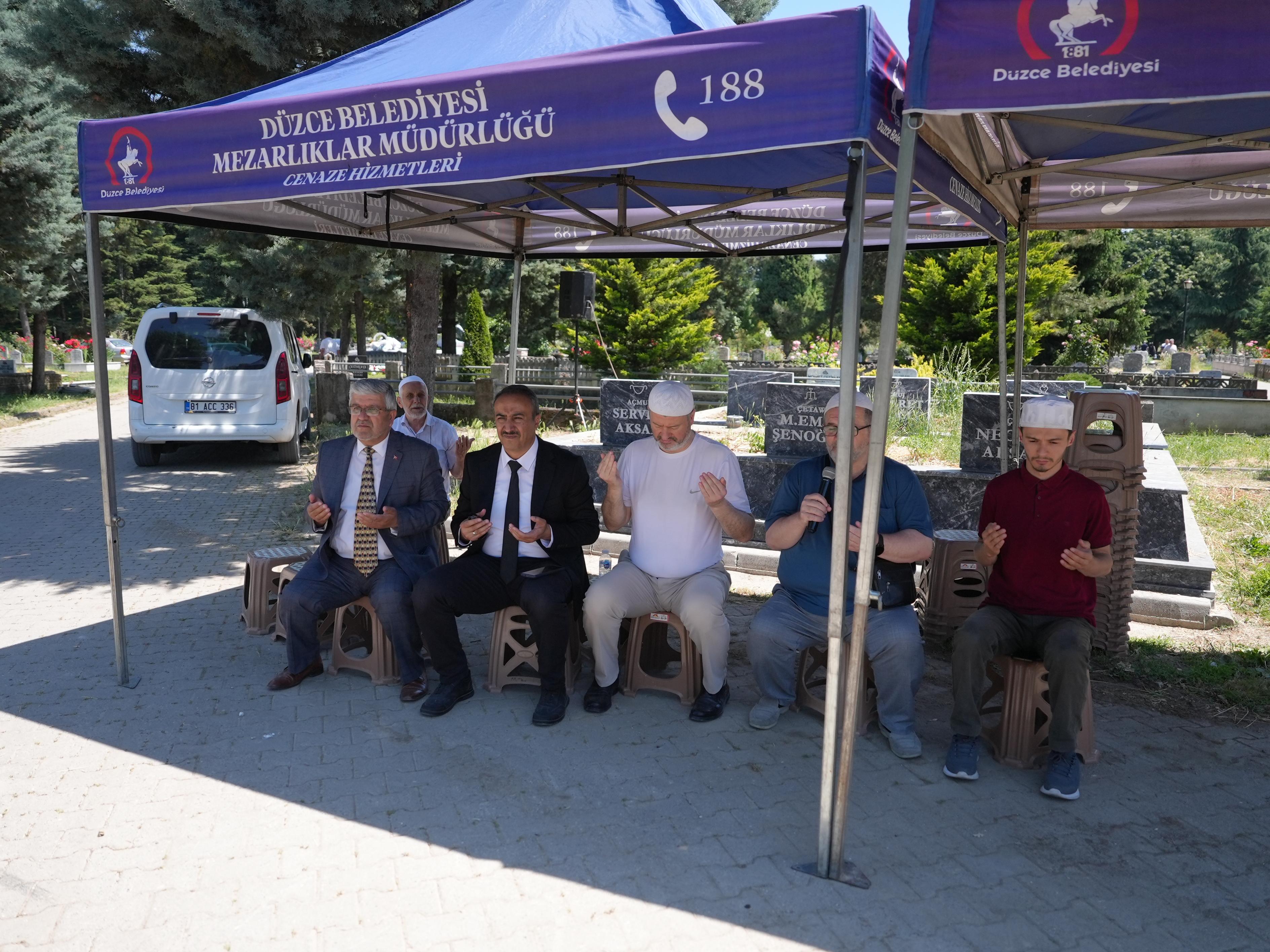 Mezarlik (1)