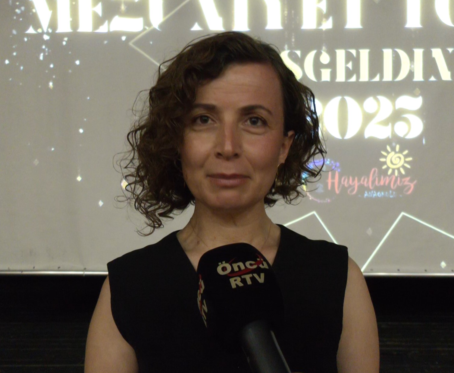 Okul Müdürü İlknur Çakir