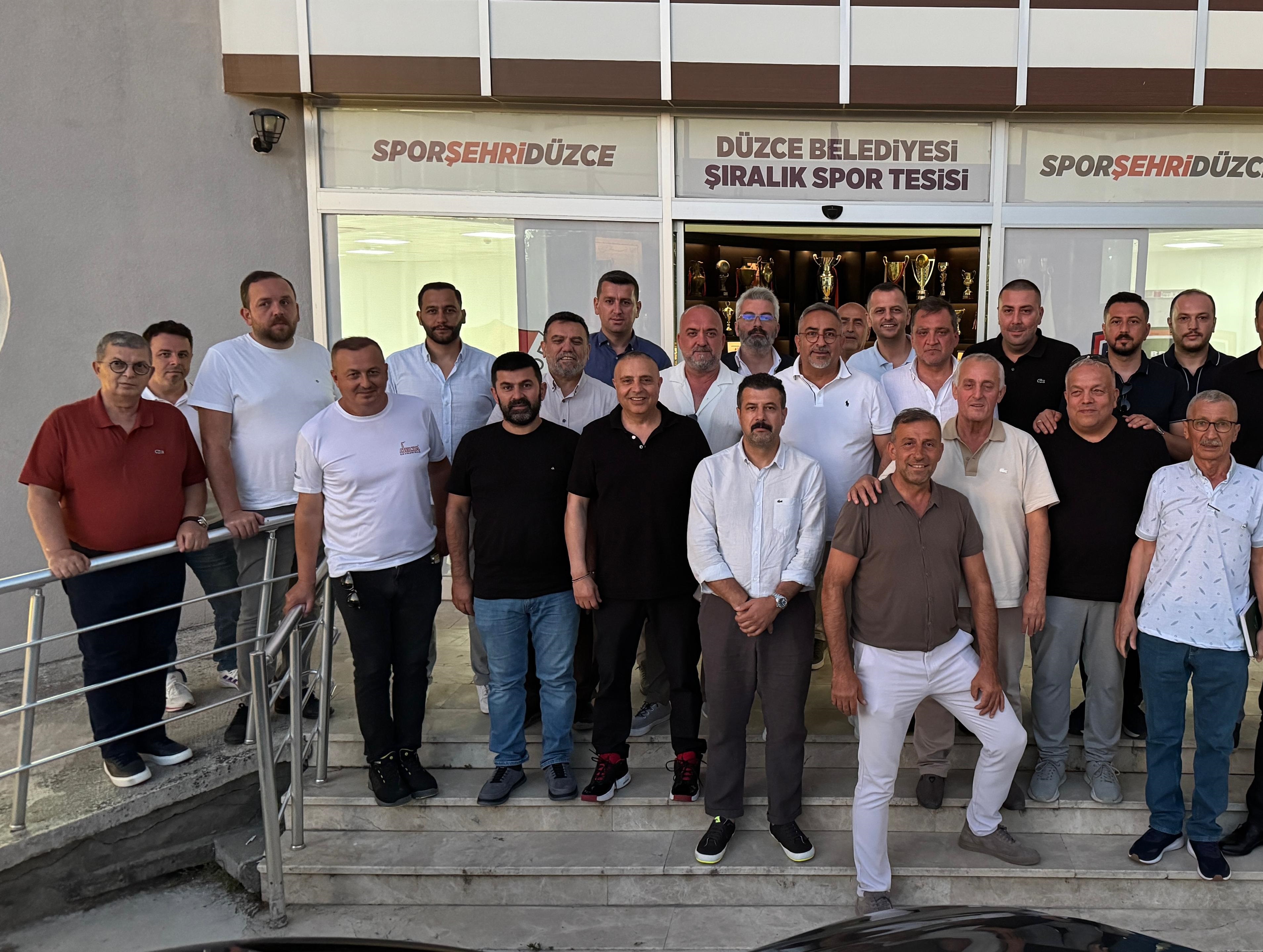 4Ce6B8Eb D781 4745 Ad2E A047Ef4Da991