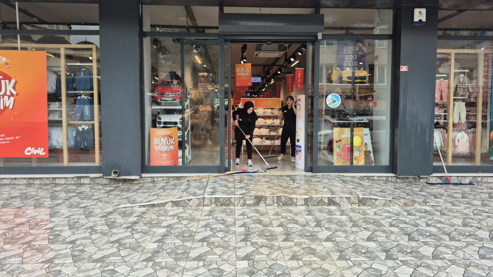 46Bb749A 4A43 4B5E A674 Ca88B97C2D46