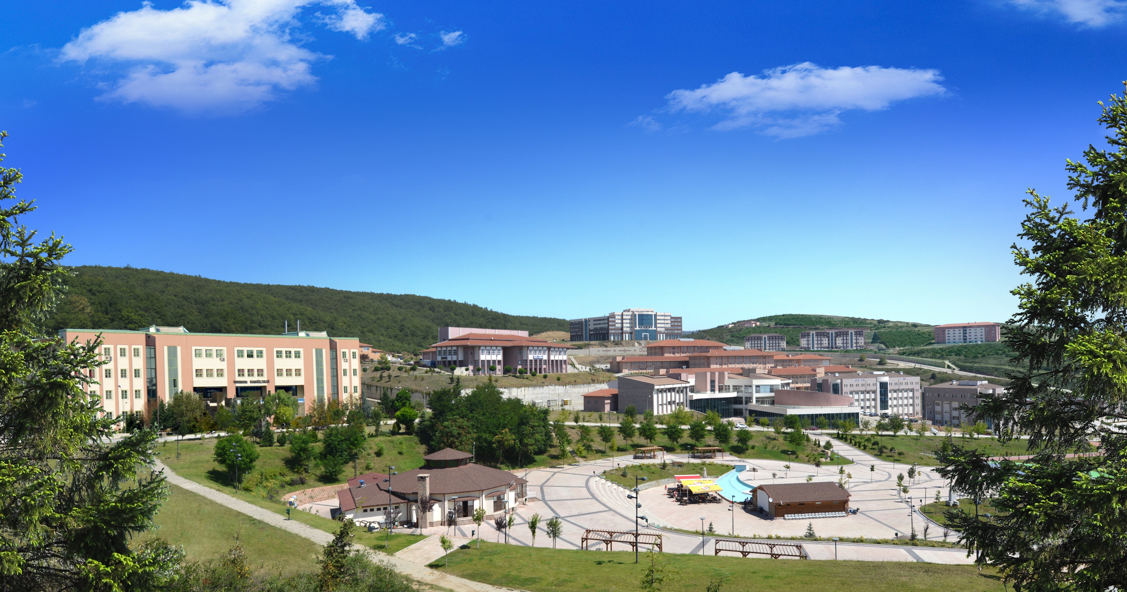 Düzce Üniversitesi4-1