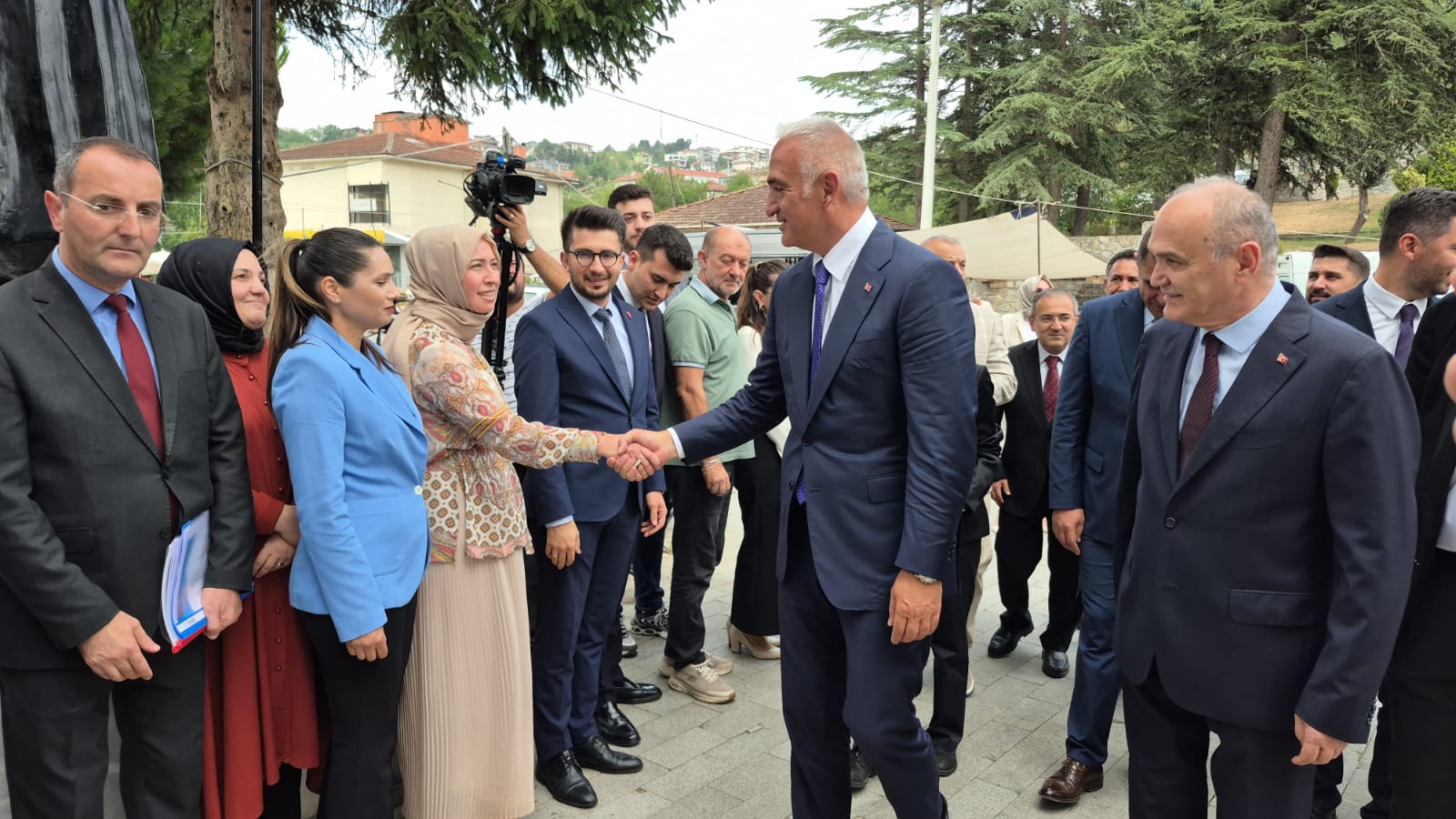 Ef60B94B E300 4418 8Bb1 21Db4B67D8Ec