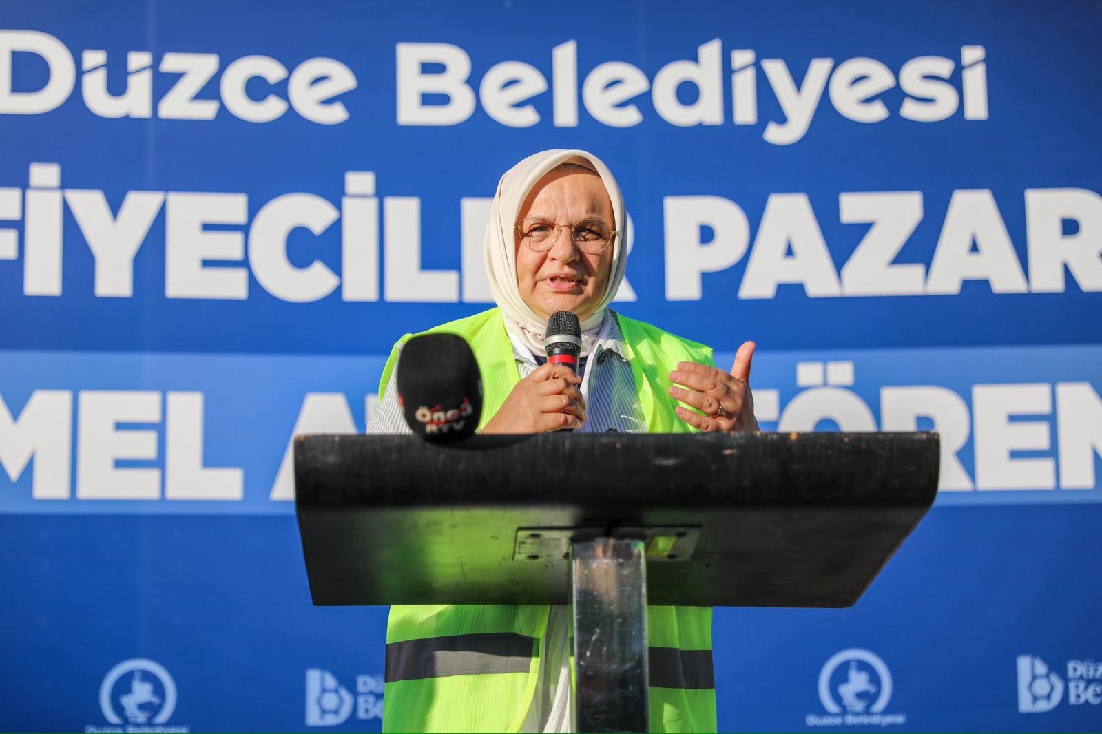 Tuhafiyeciler Pazaryeri Temel Atma (11)