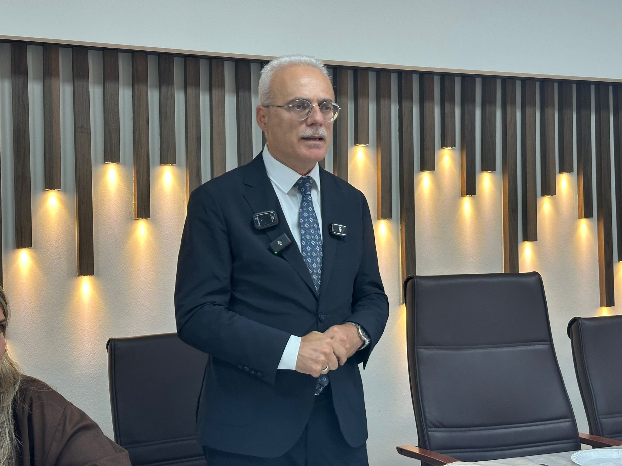 Be96F819 9A07 4E1B Af76 190121E396F1