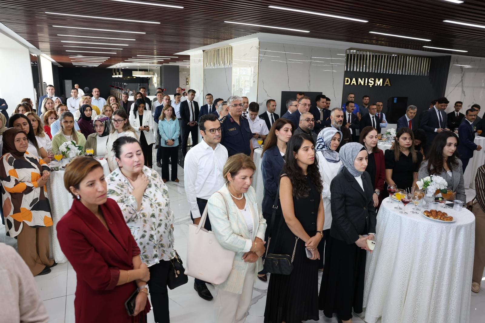 F407C8D0 F1Bb 4Ed9 B4C3 D215Da4A86Dc