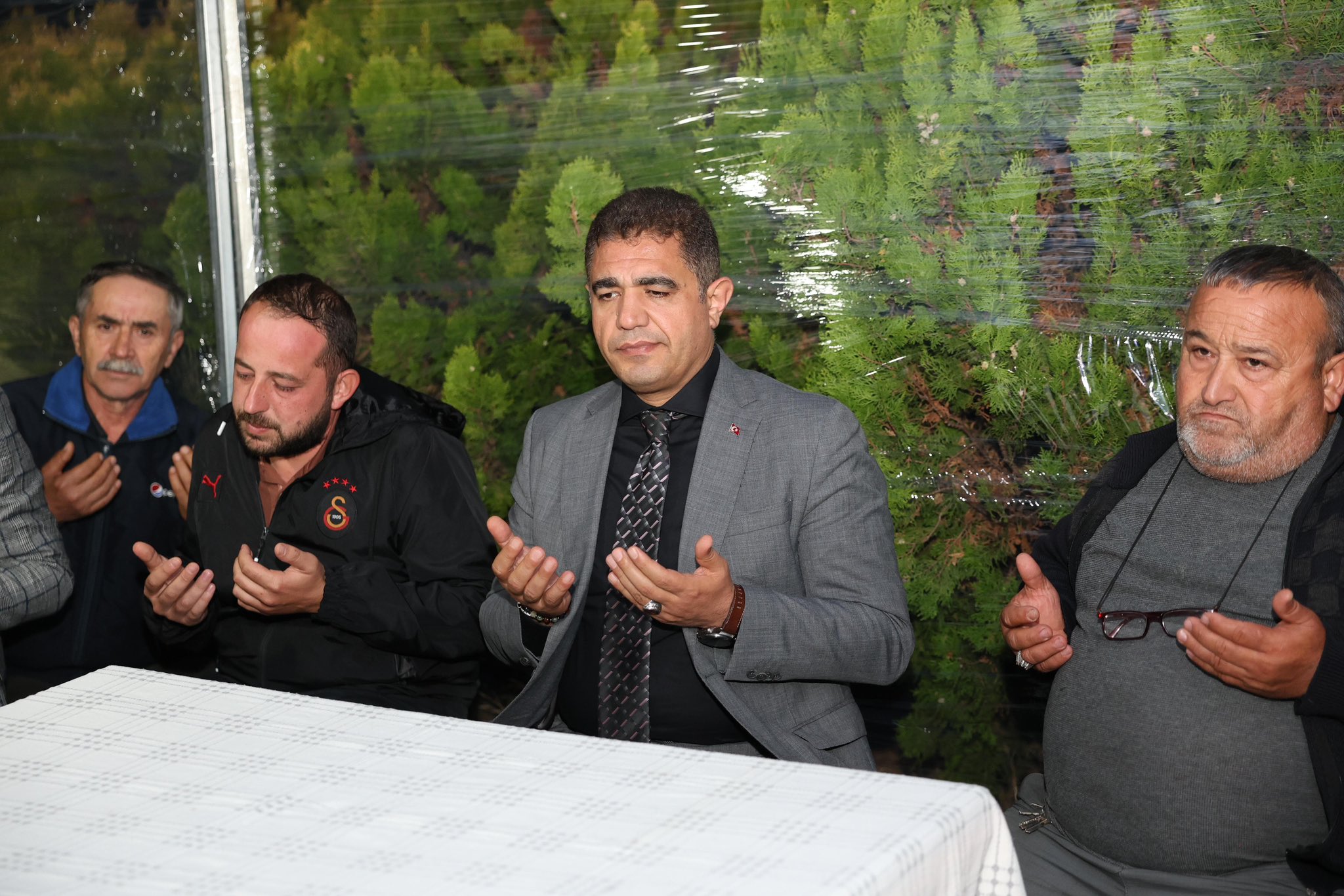 G1 E V Su W Xg A A D6 Fc