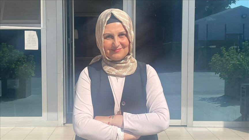 Thumbs B C Eb75264B660321895838D64C819E30F5