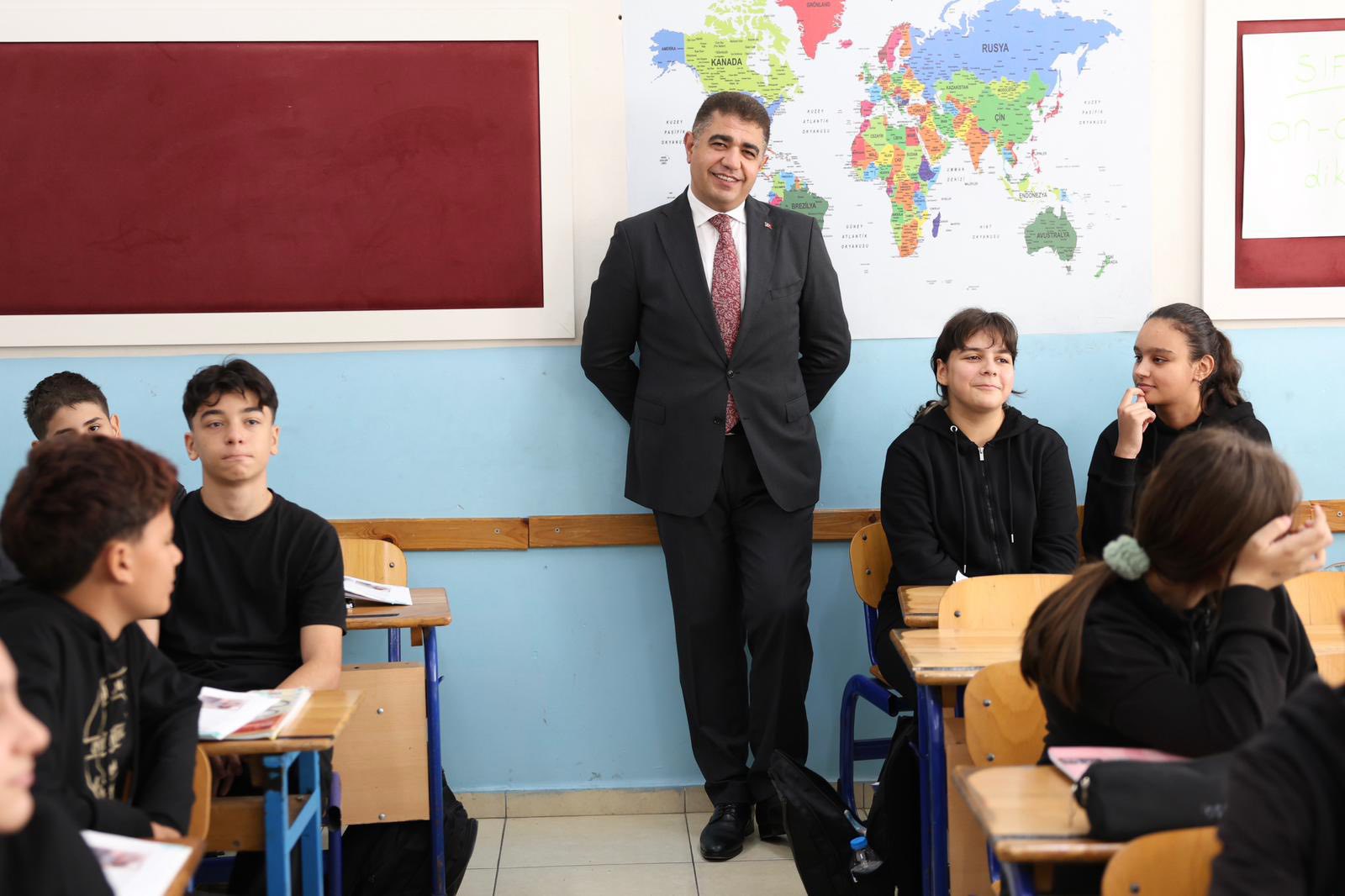 561774548 1209050934593565 7514236768930884090 N