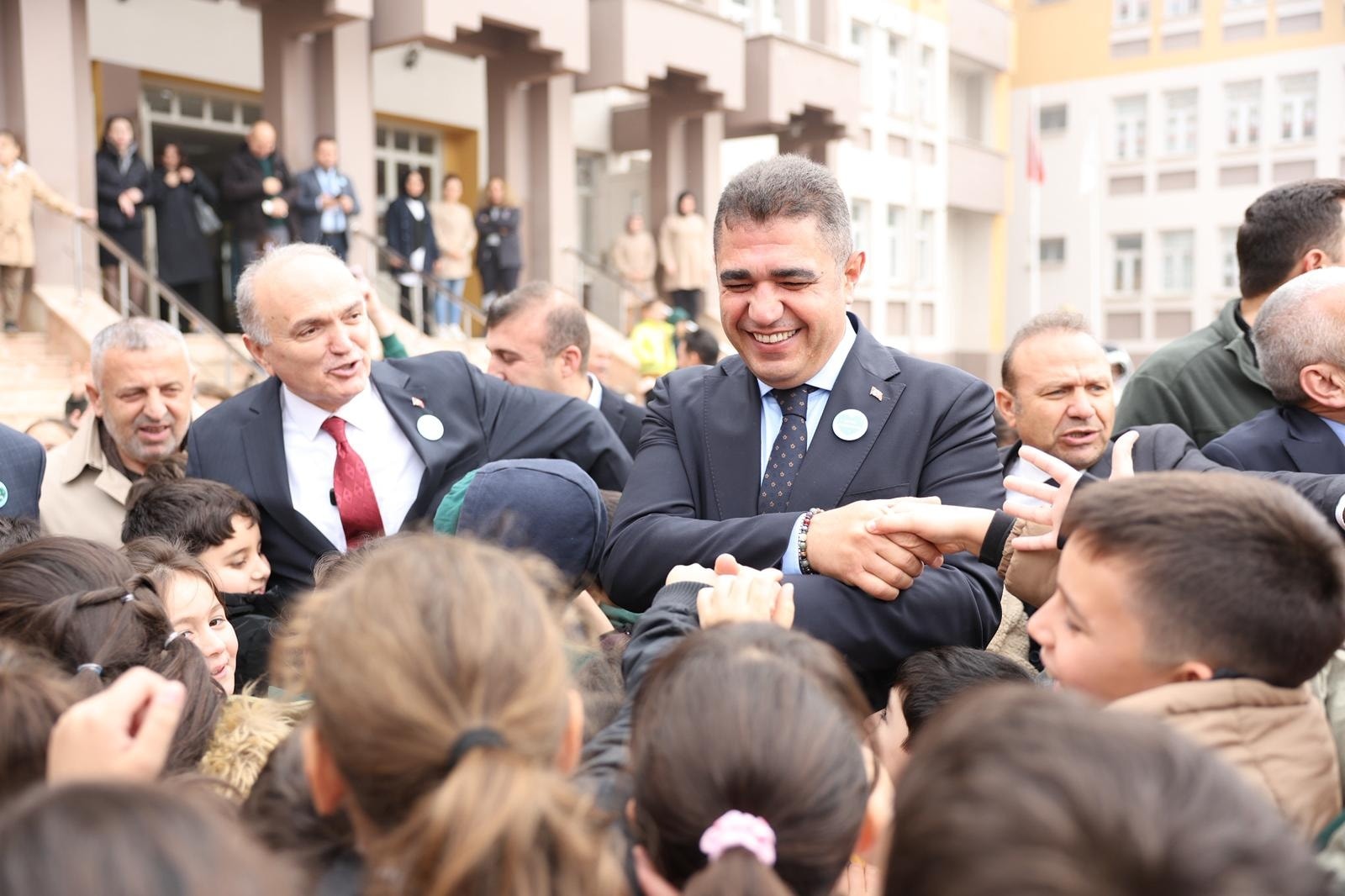 588321810 1243692077796117 8325244982016273781 N