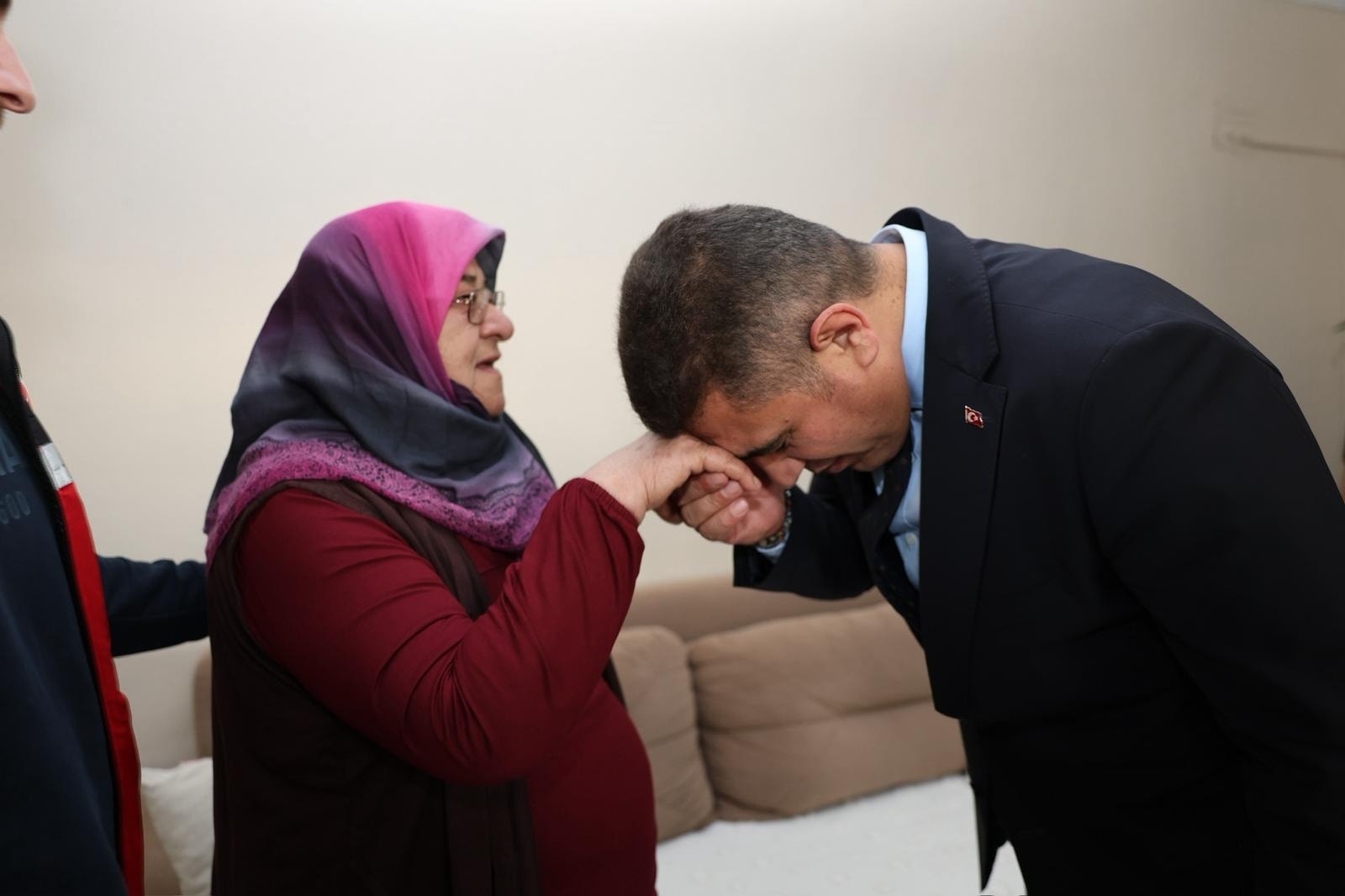 589818199 1243941454437846 2781341482248902664 N