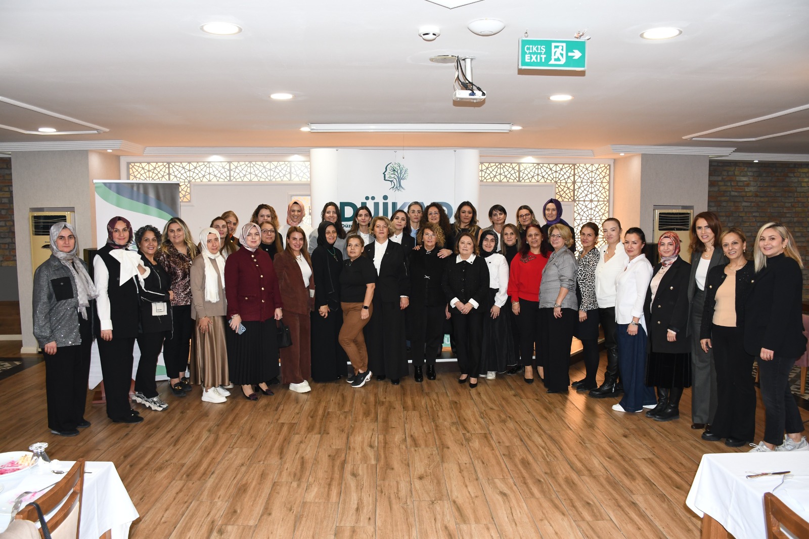 8988A7F0 8043 493F 9A15 84Bc2E565E41