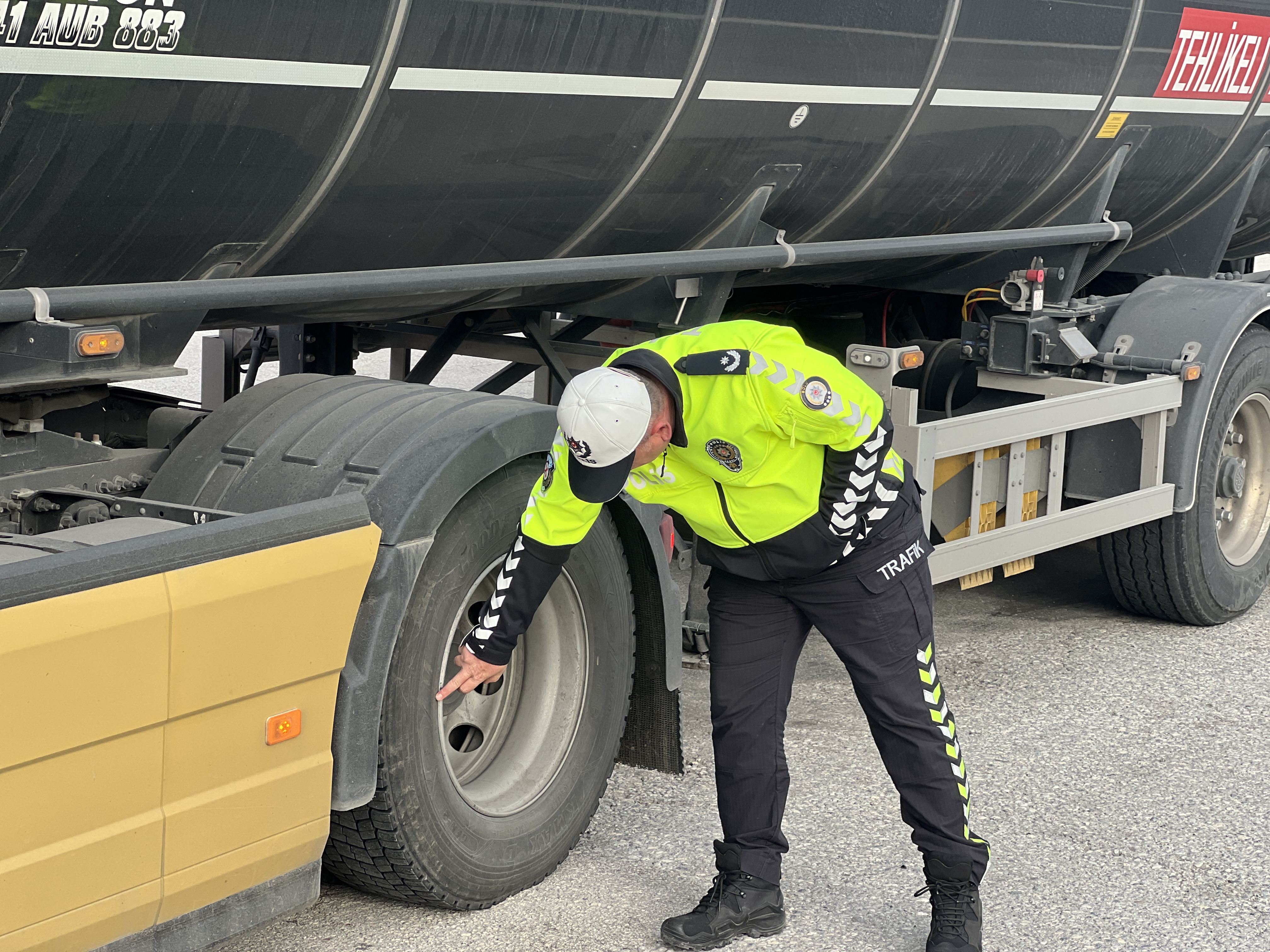 A A 20251118 39740980 39740978 D100 K A R A Y O L U N U N B O L U D A G I G E C I S I N D E K I S L A S T I G I U Y G U L A M A S I Y A P I L D I