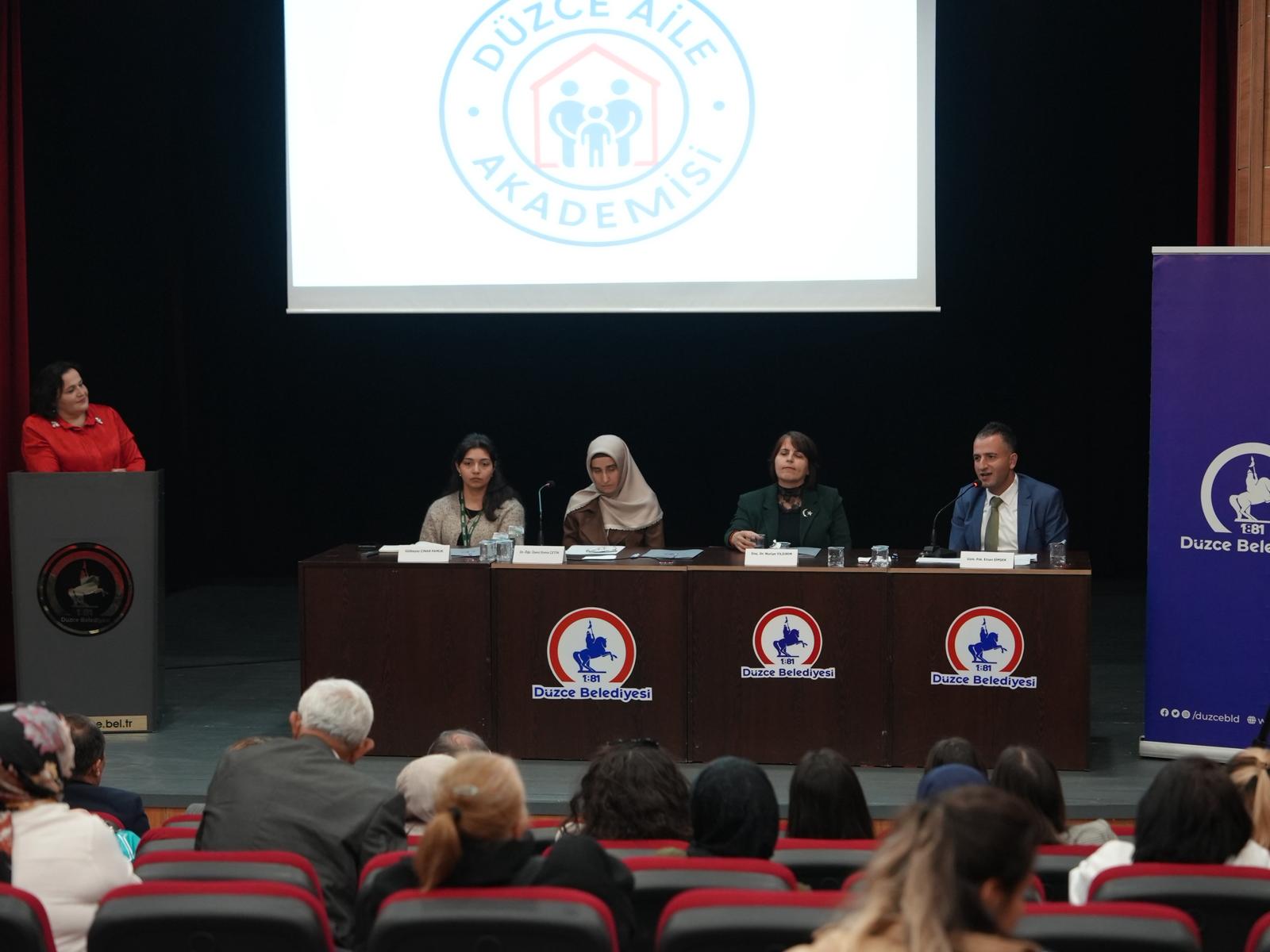 Ai̇le Akademi̇si̇ (3)