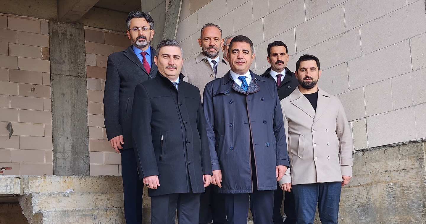 587799471 18086136875284741 5856734386738085378 N