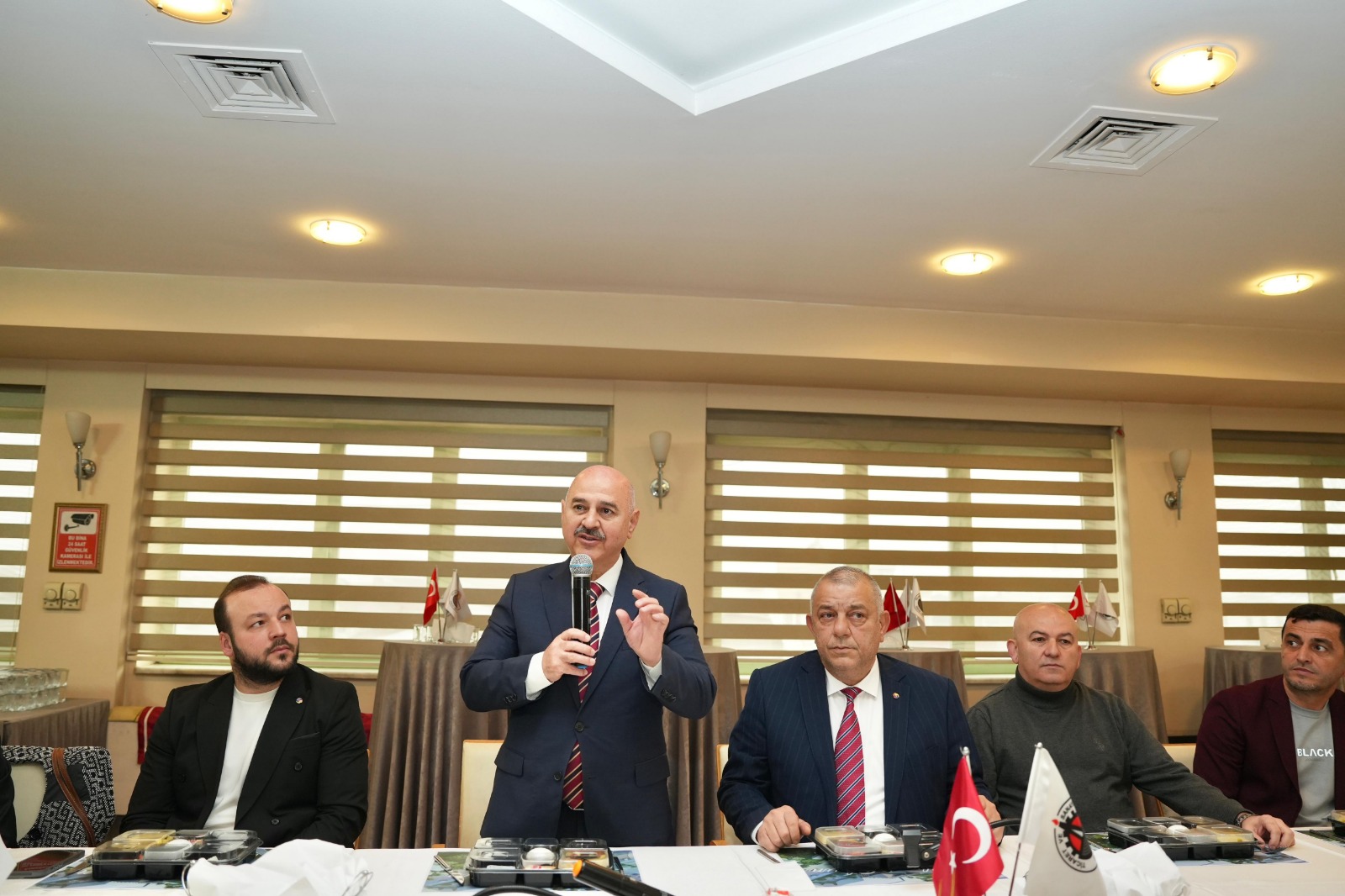 594726580 1301878835315213 1081548509097158667 N