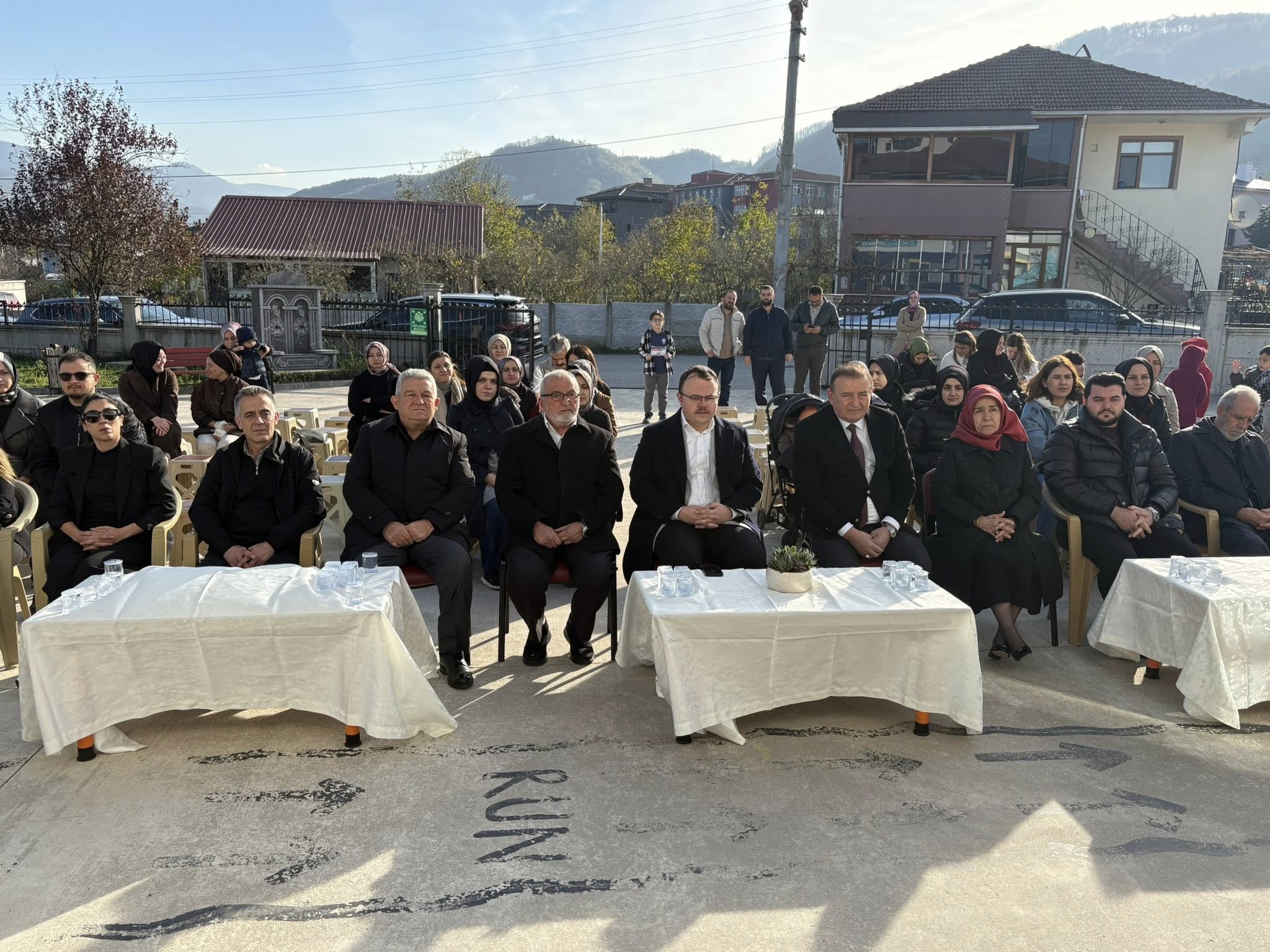 594966645 122213558486268400 1792582196232338499 N