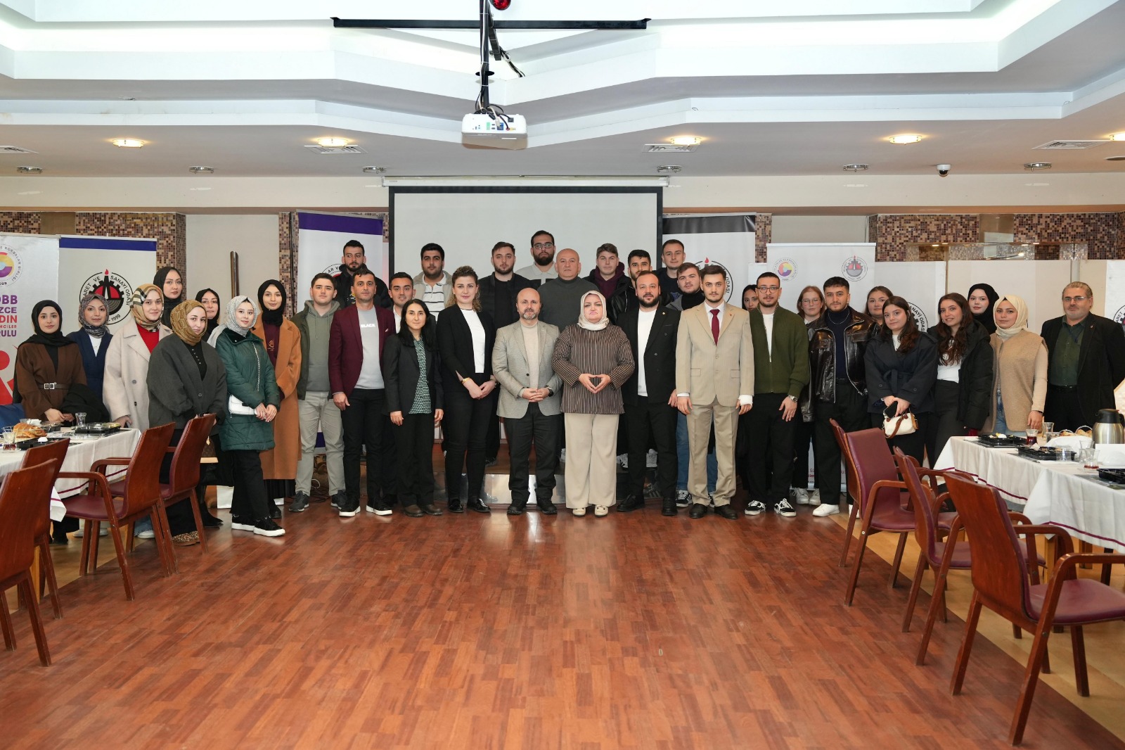 597371004 1301878931981870 3906522040878247723 N