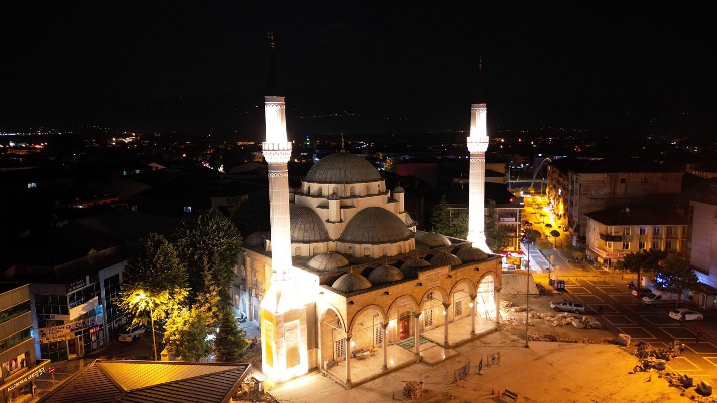 Cedi̇di̇ye Cami̇i̇