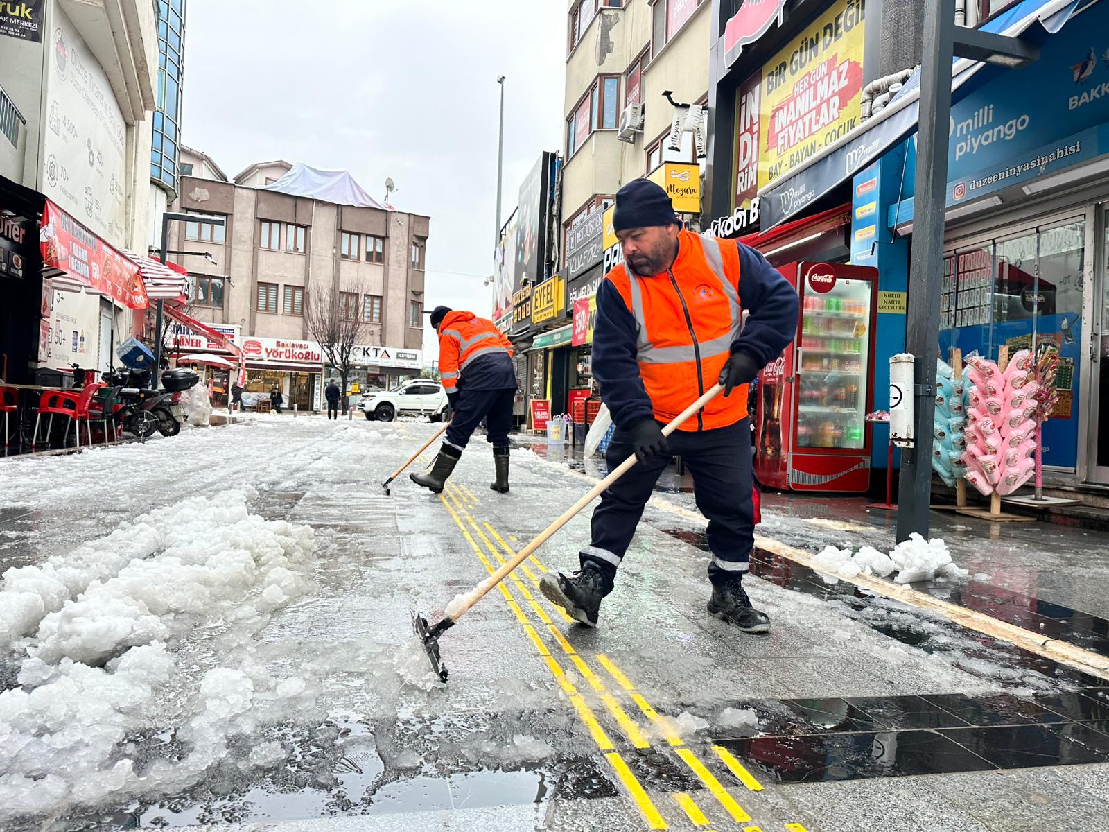 Kaldırım Kar Kürüme (4)