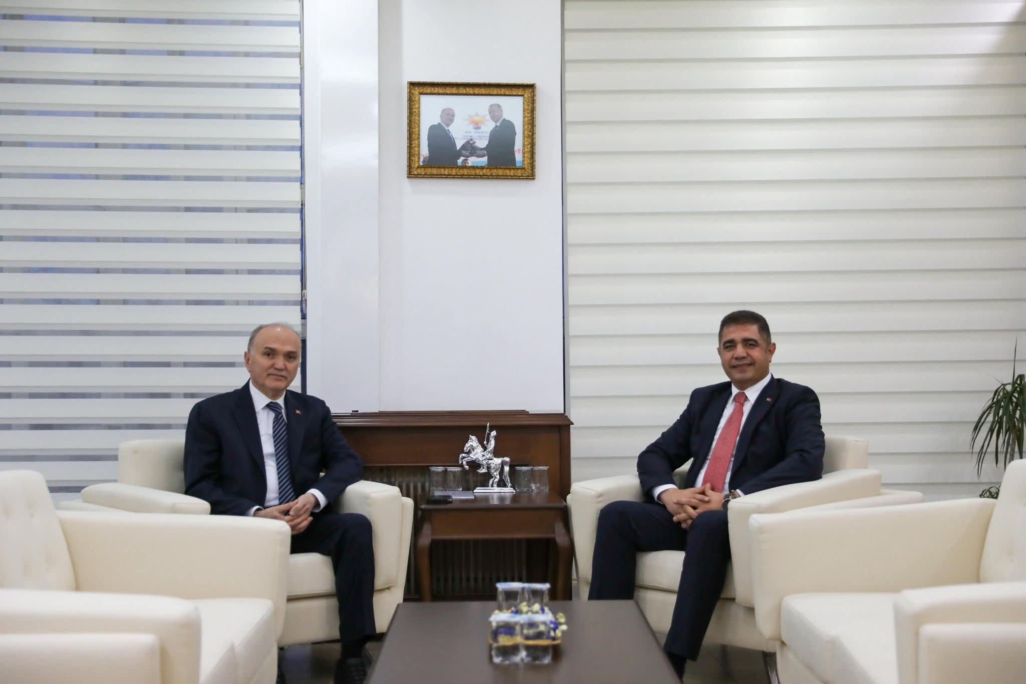 0D56593D Cd66 42E3 8065 Cec292C59Ef9