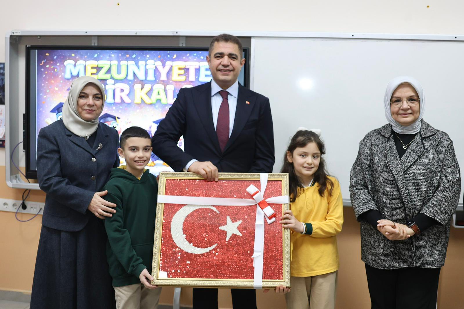 615406561 1281386344026690 7878214608730316480 N