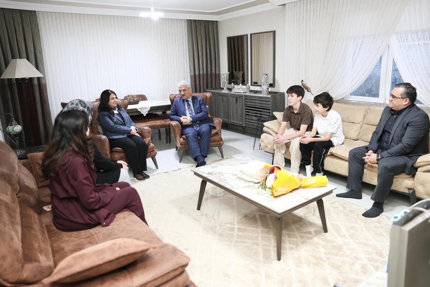 623362758 1290715759760415 651473424332616647 N-1