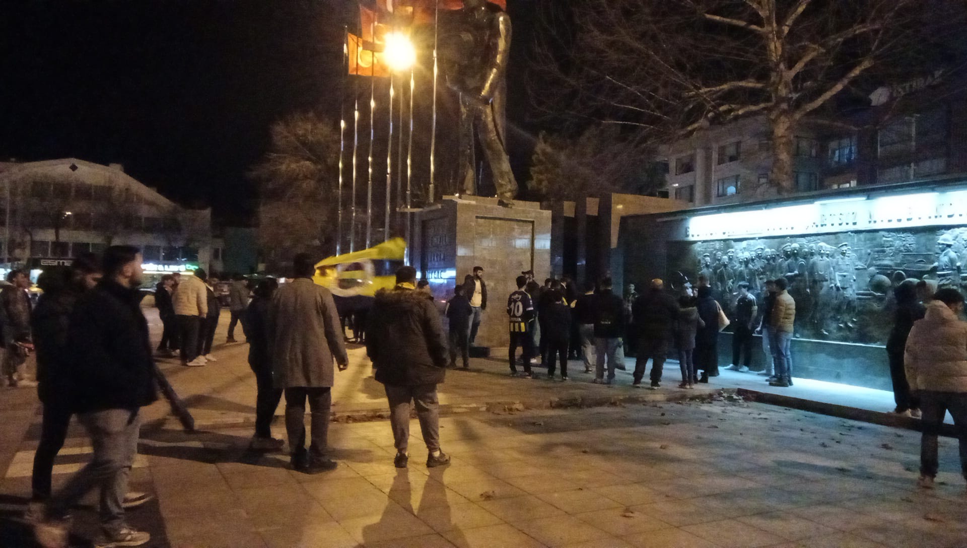 6365A330 7503 4477 8012 5730Fa813818