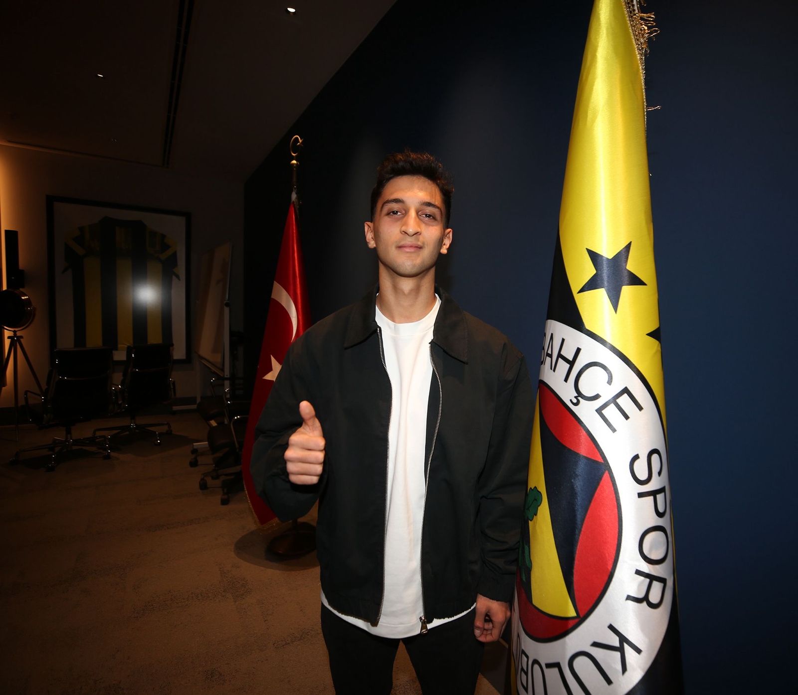 824345Cb 4E51 4F0E B4E2 35A880F09C9E