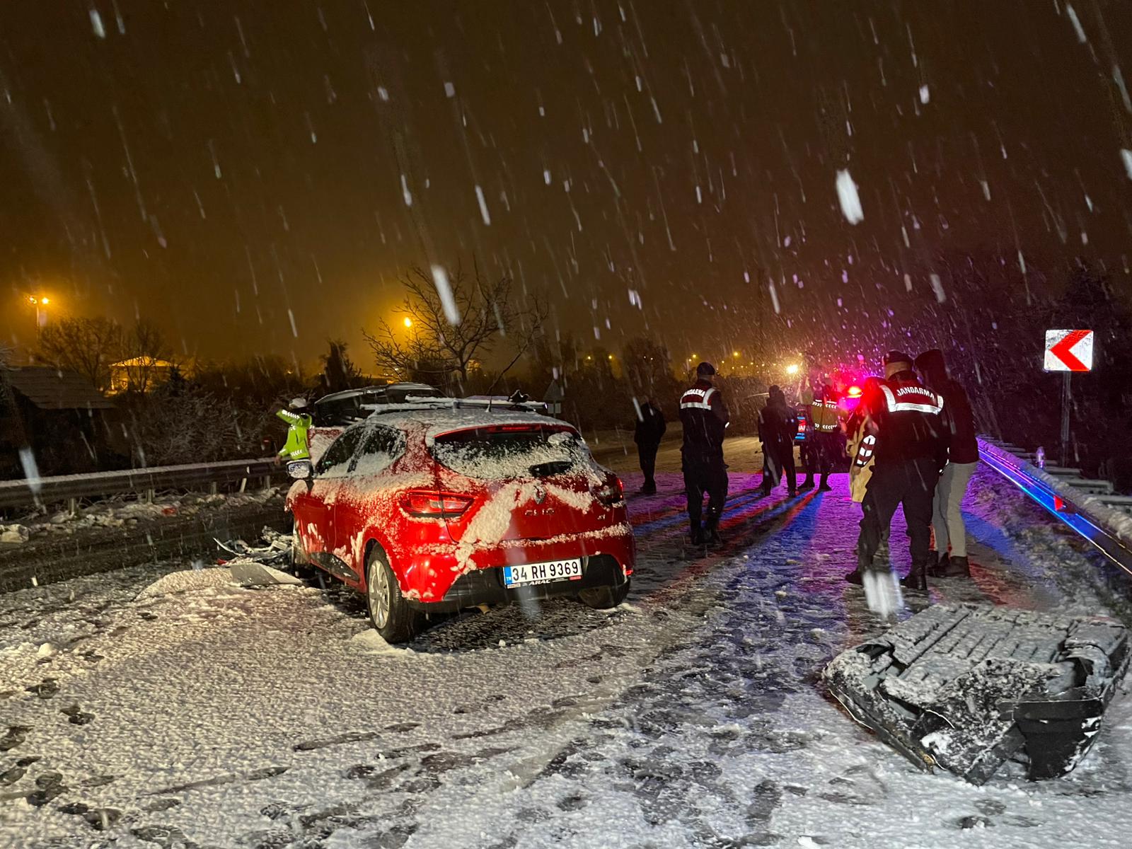 A A 20260118 40294796 40294793 D U Z C E D E I K I O T O M O B I L I N C A R P I S T I G I K A Z A D A 7 K I S I Y A R A L A N D I