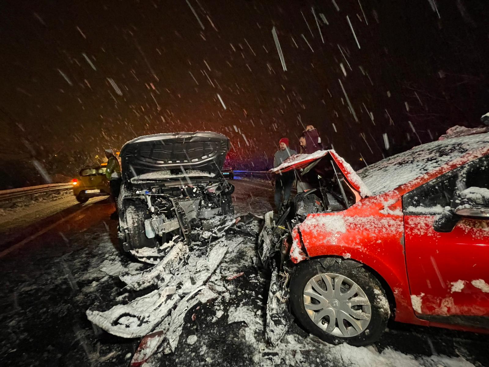 A A 20260118 40294796 40294795 D U Z C E D E I K I O T O M O B I L I N C A R P I S T I G I K A Z A D A 7 K I S I Y A R A L A N D I