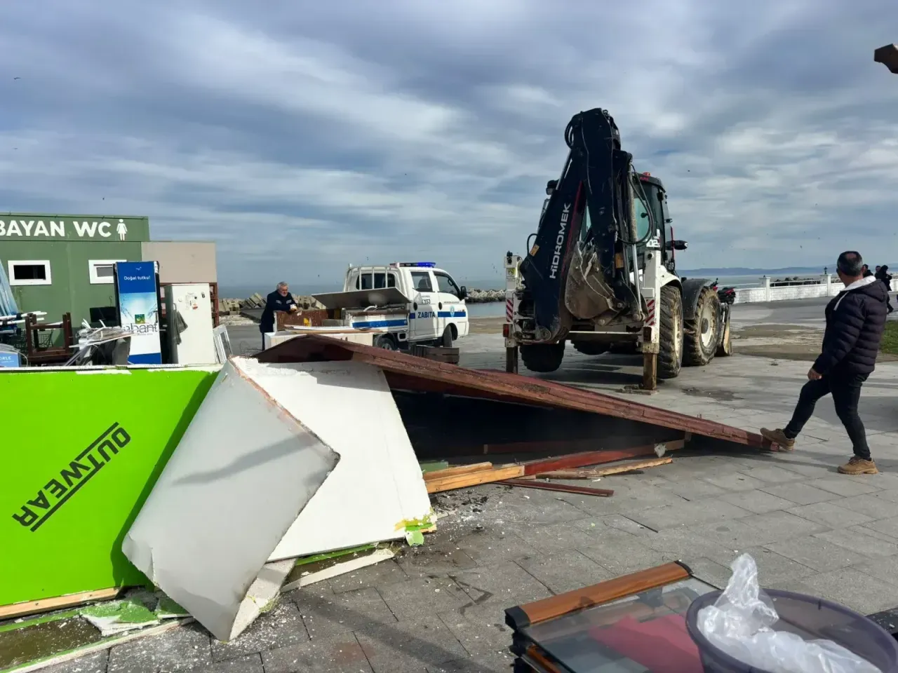 B3961C9F 2334 4F23 B7Fb Abc122C7Df0B