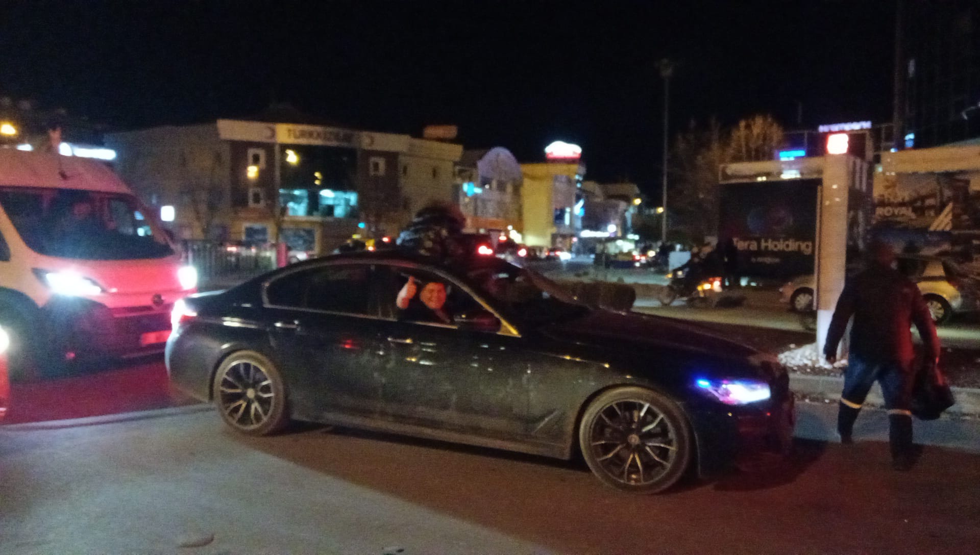 E7F828Ce 588B 4004 Aa7D 5Ac65Cfba386-1