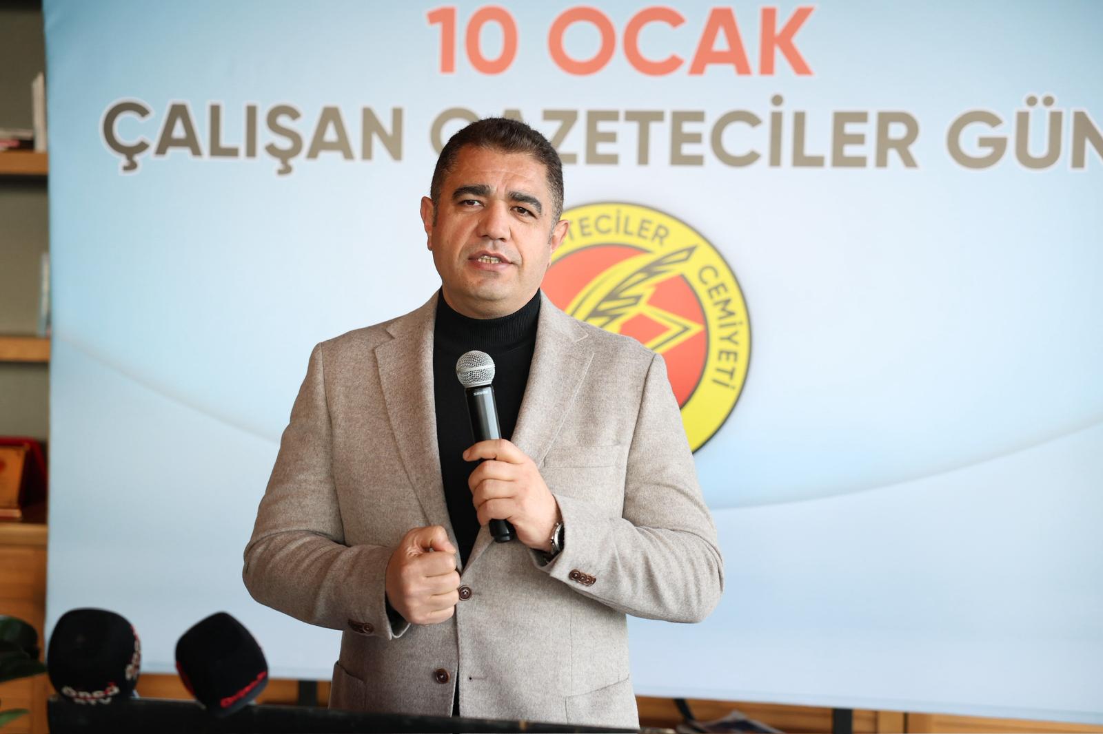 F9277D9B 3E85 4D32 983F 19D045A3E3Ab