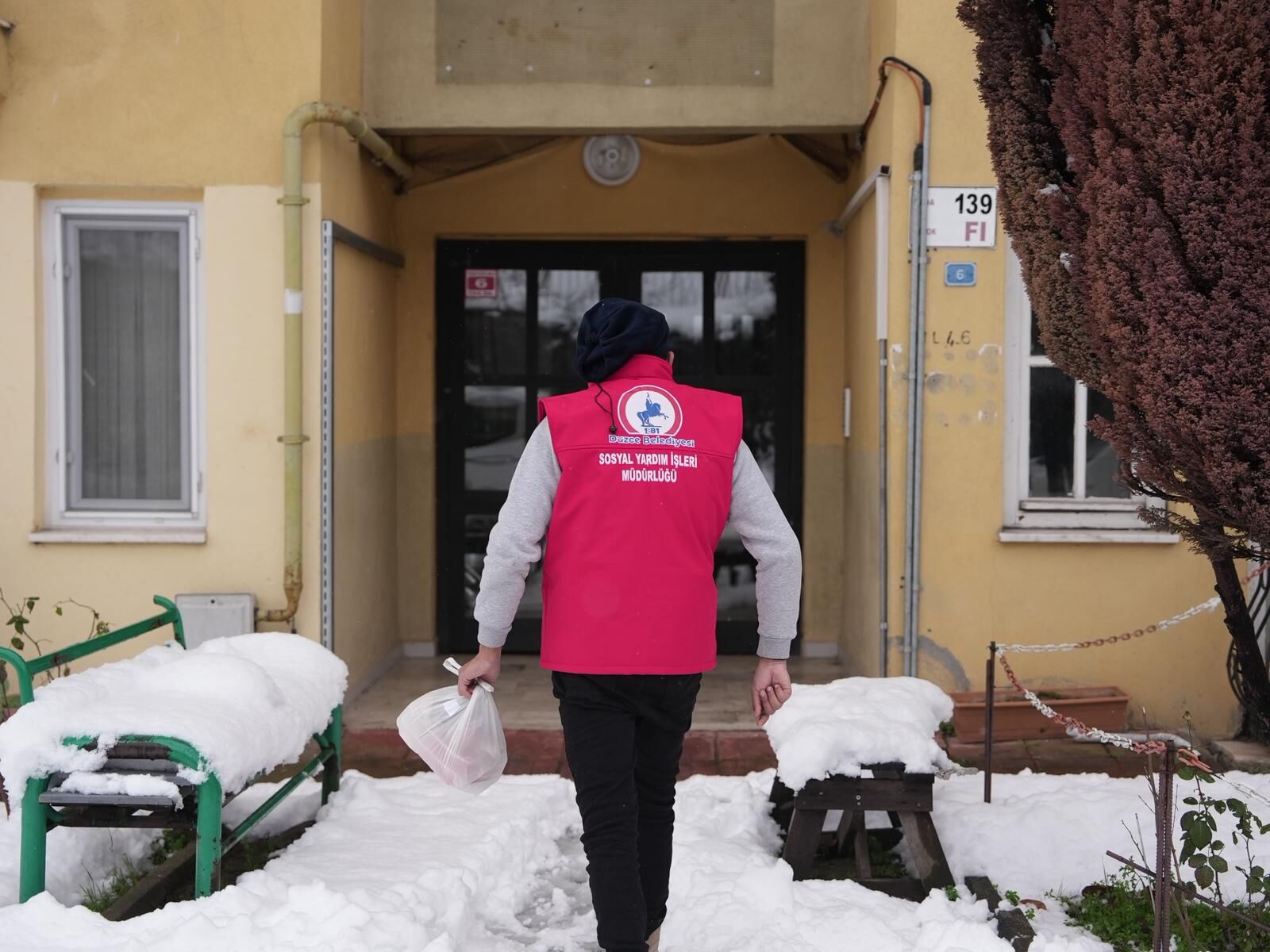 Sıcak Yemek Dağıtımı (3)