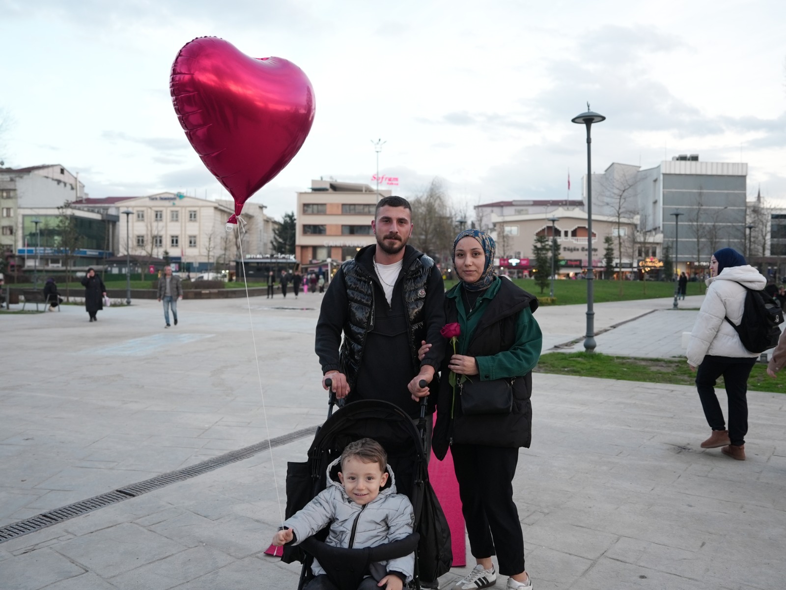 14 Şubat Sürpri̇zi̇ (4)