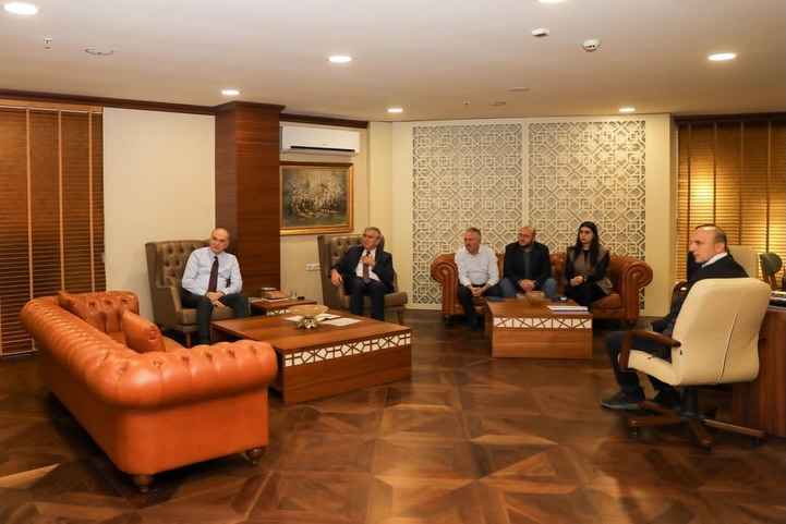 632576843 18558552697024515 7771544862270976027 N