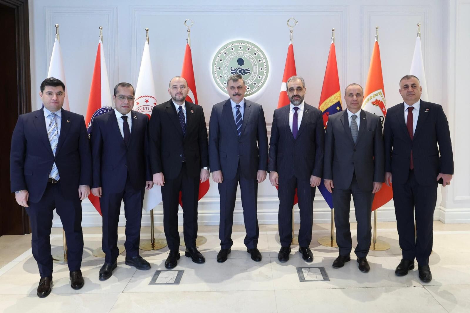 641170575 122177579498764451 1711577581465785874 N