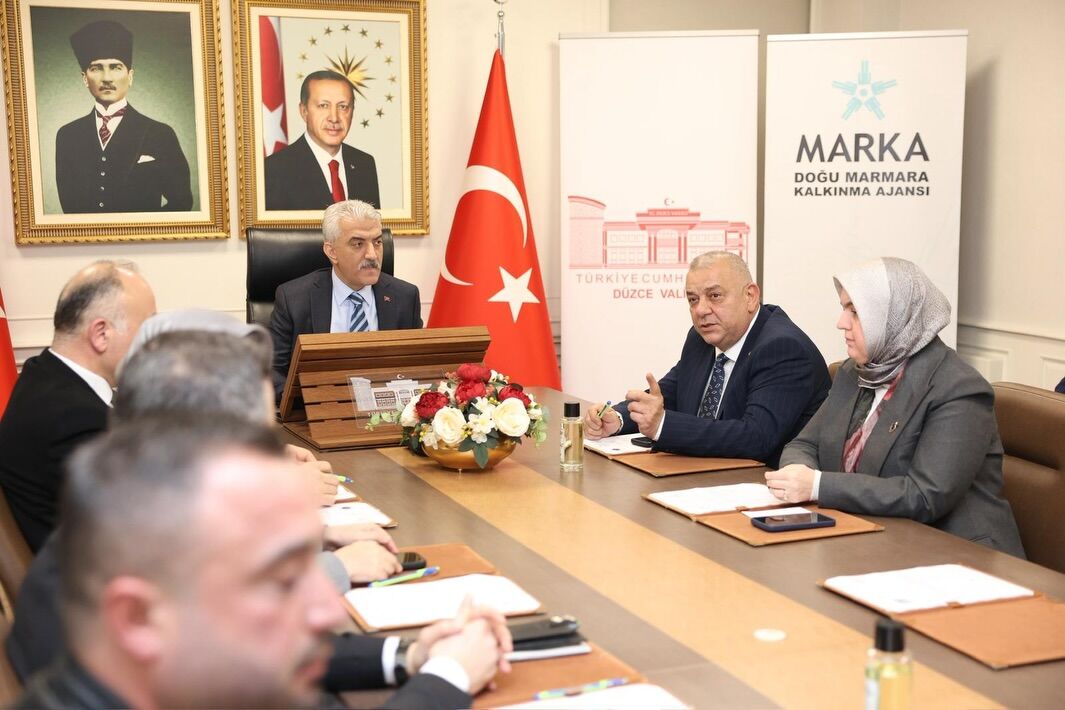 641757635 18315943939267780 3997232847202956144 N (1)